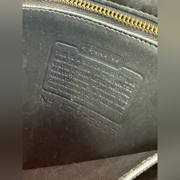 Vintage COACH Equestrian Slim Bucket Bag 9806 Shoulder Old Coach Black Leather - Picture 6 of 7